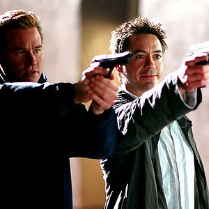 Foto Entre besos y tiros