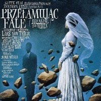 Foto Rompiendo las olas