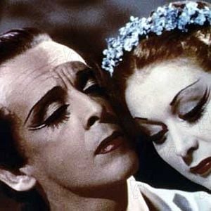 Foto Las zapatillas rojas