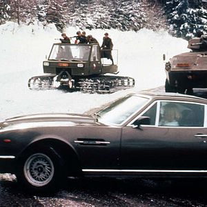 Foto 007: Su nombre es peligro