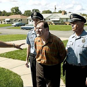 Foto Un hombre serio