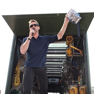 Foto Gigantes de acero