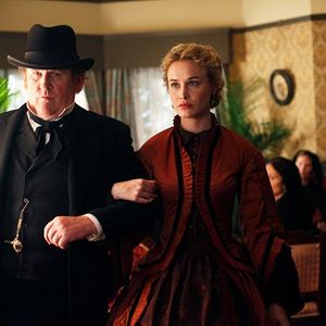 Foto Dominique McElligott