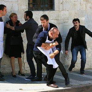 Foto Kuzey Güney: Dos hermanos y un mismo amor