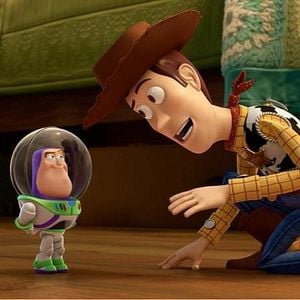 Foto Toy Story Toons: Pequeño gran Buzz
