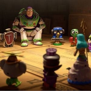 Foto Toy Story Toons: Pequeño gran Buzz