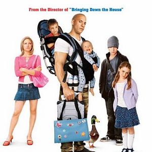 Foto Una niñera a prueba de balas