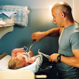 Foto Una niñera a prueba de balas