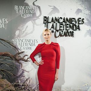 Foto Blancanieves y el cazador