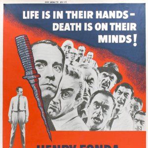 Foto 12 hombres en pugna