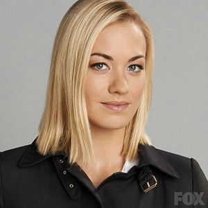 Foto Yvonne Strahovski