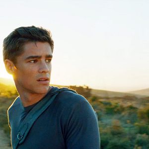 Foto Brenton Thwaites