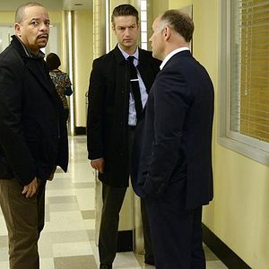 Foto La Ley Y El Orden: UVE