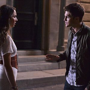 Foto Troian Bellisario