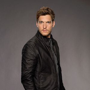 Foto Scott Michael Foster