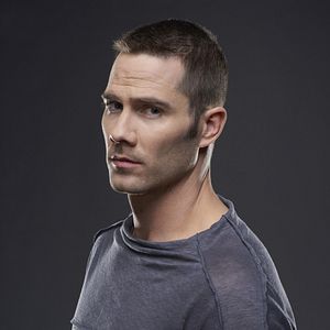 Foto Luke MacFarlane