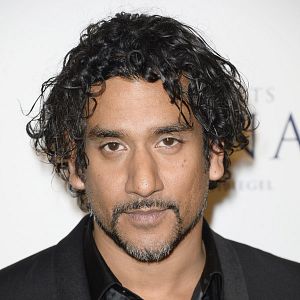 Foto Naveen Andrews