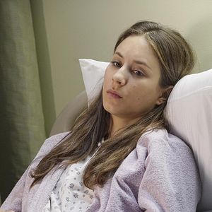 Foto Troian Bellisario