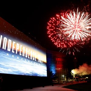 Foto Día de la Independencia: Contraataque