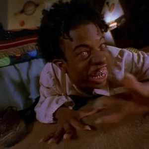 Foto No mires bajo la cama