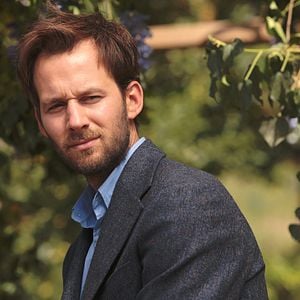 Foto Pastel de pera con lavanda