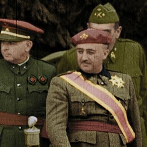 Foto España en dos trincheras. La guerra civil en color