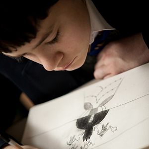 Foto Un monstruo viene a verme