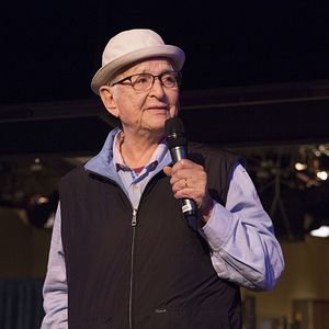 Foto One Day At A Time (2017)