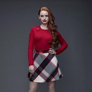 Foto Madelaine Petsch