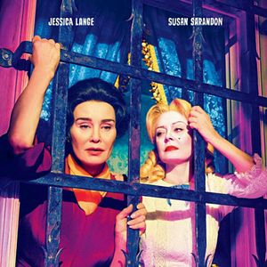 Foto Feud: Capote vs. The Swans