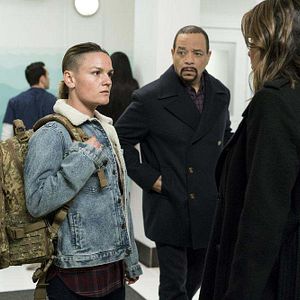 Foto La Ley Y El Orden: UVE