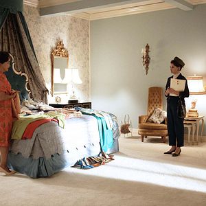 Foto Feud: Capote vs. The Swans