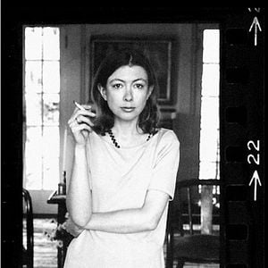 Foto Joan Didion: El centro cede