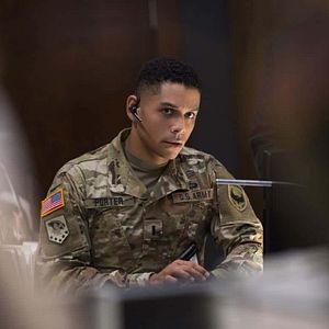 Foto Charlie Barnett