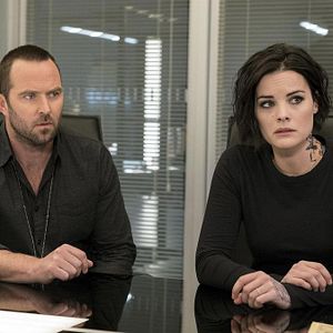 Foto Sullivan Stapleton