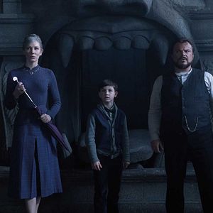 Foto La casa con un reloj en sus paredes