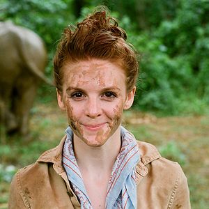 Foto Love & Bananas: An Elephant Story