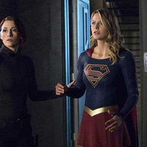 Foto Supergirl