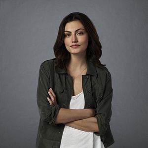 Foto Phoebe Tonkin