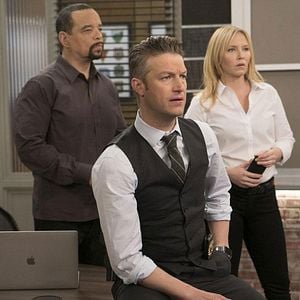 Foto La Ley Y El Orden: UVE