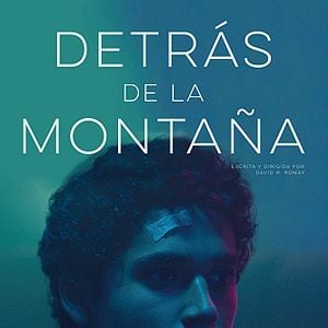 Foto Detrás de la montaña