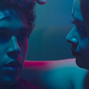 Foto Detrás de la montaña