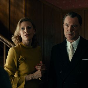 Foto Never look away