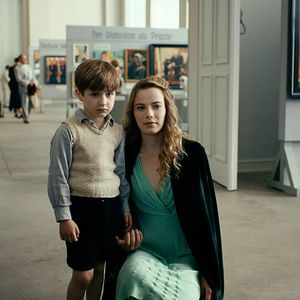 Foto Never look away