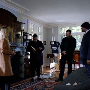 Foto Sullivan Stapleton