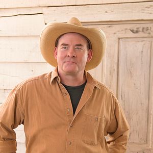 Foto Bless This Mess