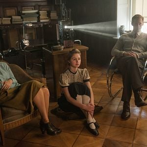 Foto Viviendo con el enemigo