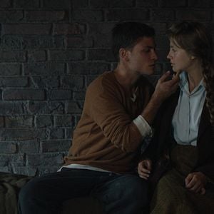 Foto Viviendo con el enemigo