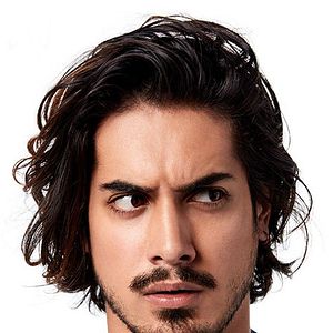 Foto Avan Jogia