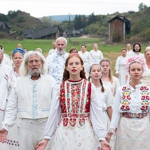 Foto Midsommar - El terror no espera la noche